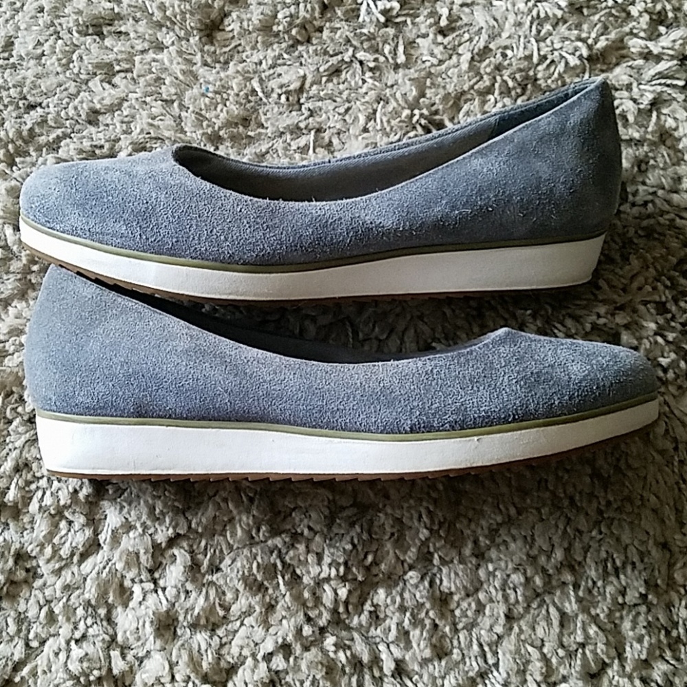 Clark Shoes - Picture 2 of 7